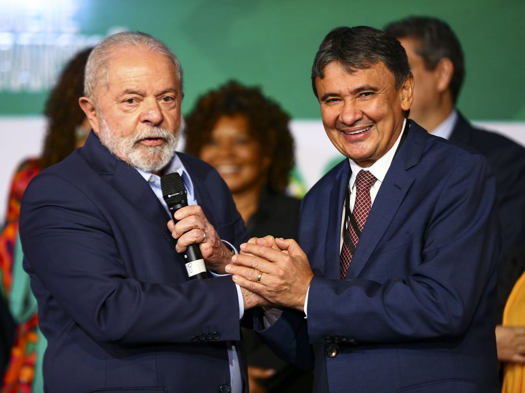 Auxílio Brasil